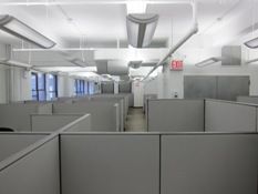 4,000 SF Bright Commercial Loft Space for Lease at 350 Seventh Avenue, Garment District, NYC.